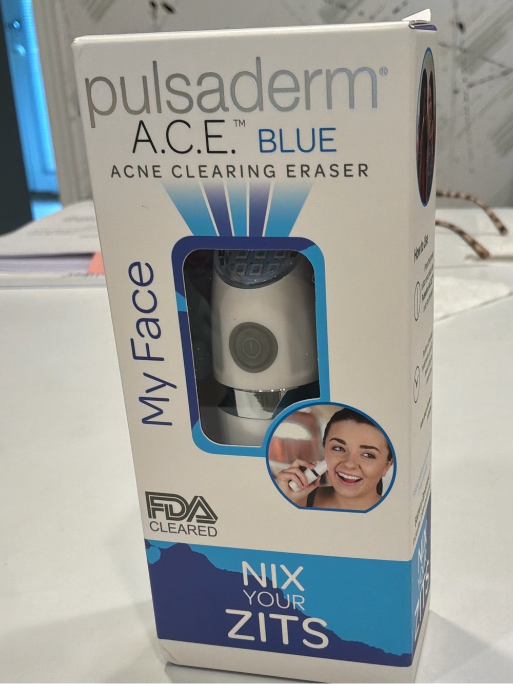 A.C.E. Blue Acne Clearing Eraser - White/Blue Nix your zits
